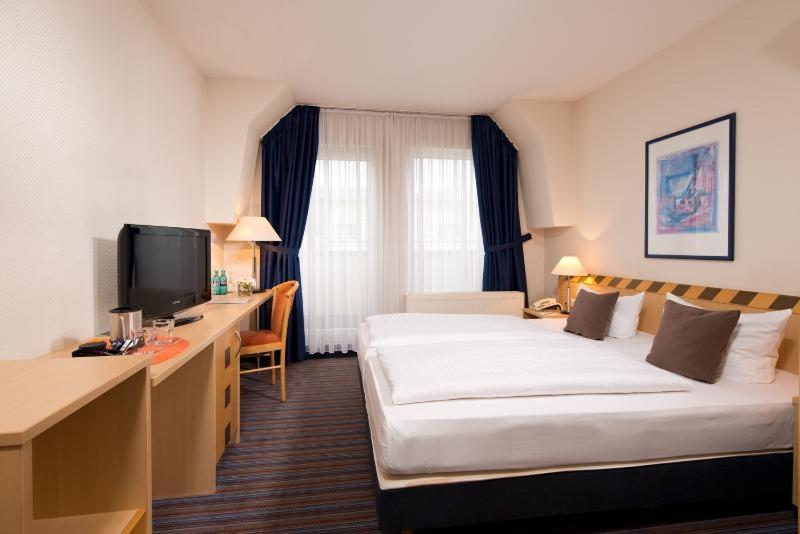 Achat Hotel Dresden Elbufer Oda fotoğraf