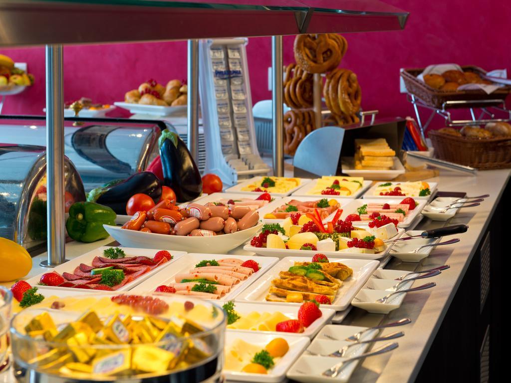 Achat Hotel Dresden Elbufer Dış mekan fotoğraf