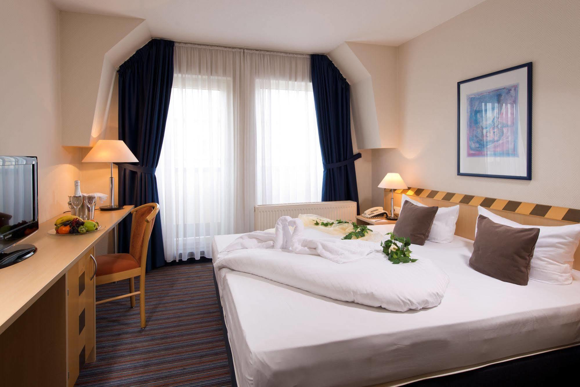 Achat Hotel Dresden Elbufer Dış mekan fotoğraf